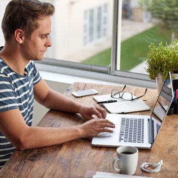 COMMENCER EN FREELANCE AVANT LA CRÉATION